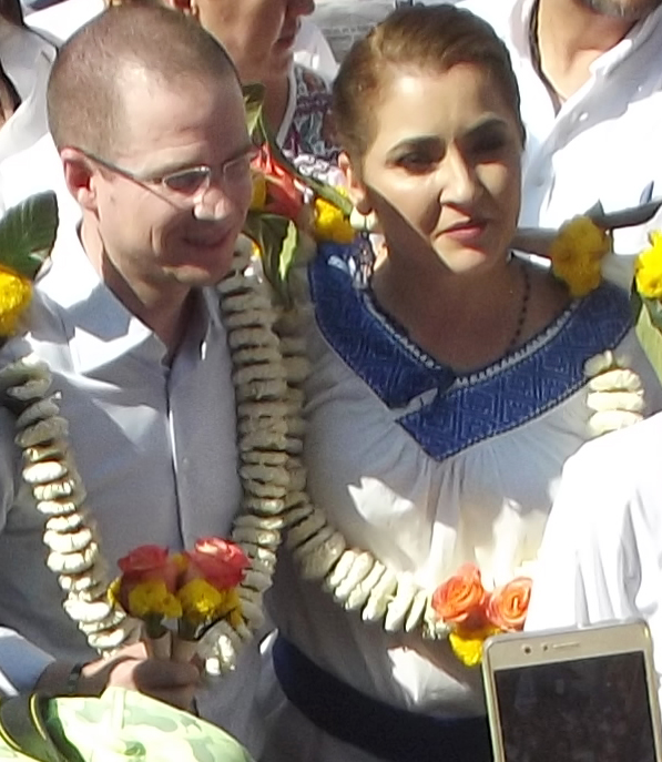 ANAYA Y PATY VALENCIA