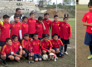 Equipo de futbol de la primaria Venustiano Carranza de Huachinango ganaron en Xicotepec juegos deportivos y escolares