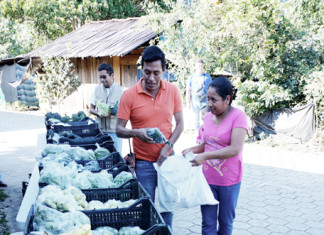 EN TELOLOTLA ZIHAUTEUTLA, LA RED DE MUJERES CON SU PRESIDENTA NORA SELENE RÍOS GARCÍA RECONOCE EL RESPALDO INCONDICIONAL DE MIGUEL ÁNGEL MORALES MORALES