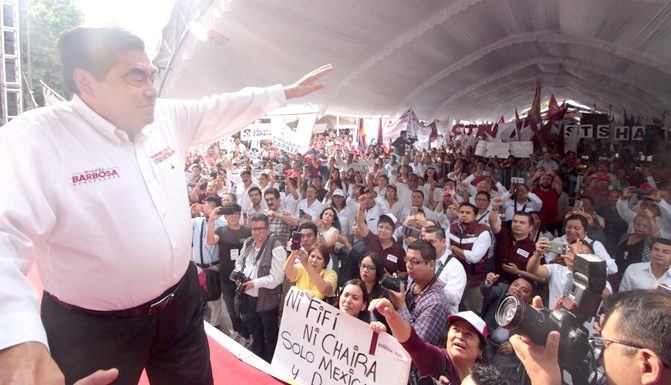ANTE MILES DE SUS PAISANOS, BARBOSA HUERTA CIERRA EXITOSAMENTE SU CAMPAÑA A LA GUBERNATURA DEL ESTADO *Llego en este momento de mi vida con experiencia y madurez para gobernar el estado, afirma