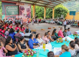 SECCIÓN 23 Y 51 DE LA SNTE FESTEJAN EL DÍA DEL MAESTRO: ZIHUATEUTLA.